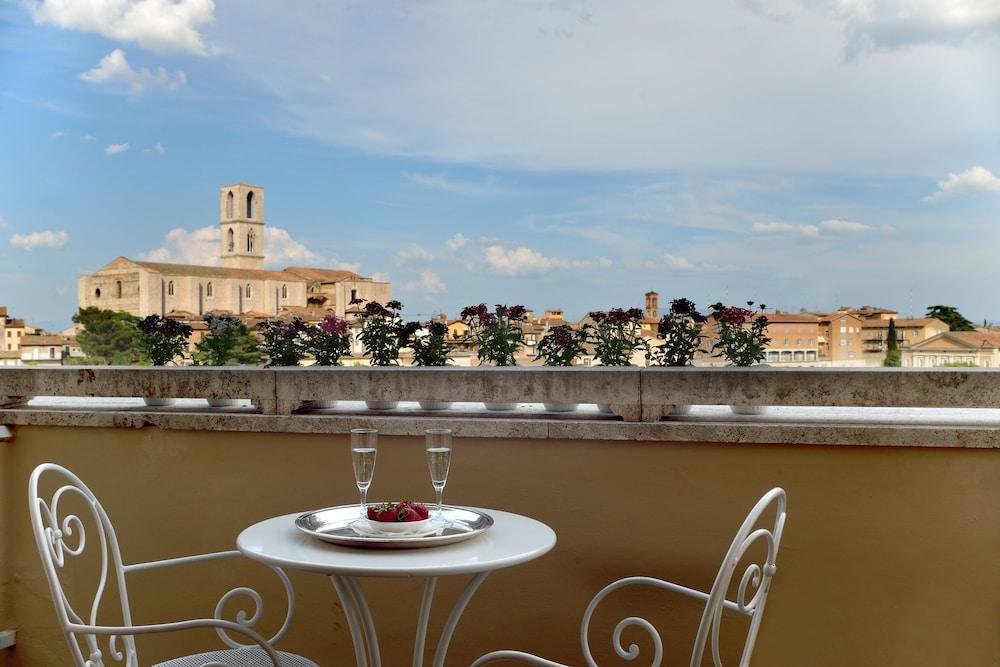 Sangallo Palace Hotel Perugia Exterior photo